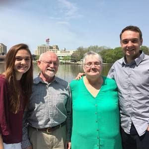 Meet your Posher, Anna