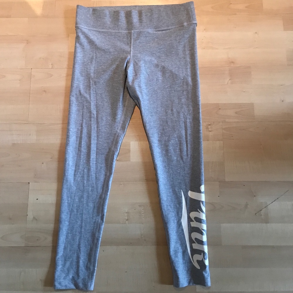 VS pink yoga pants