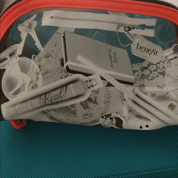 Benefit San Francisco toiletry bag - Picture 2 of 6
