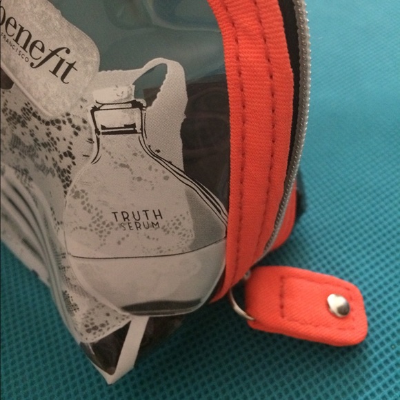 Benefit San Francisco toiletry bag - Picture 4 of 6