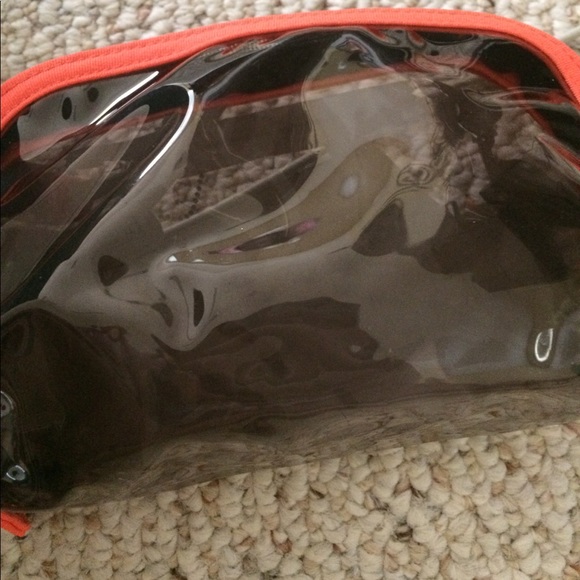 Benefit San Francisco toiletry bag - Picture 6 of 6