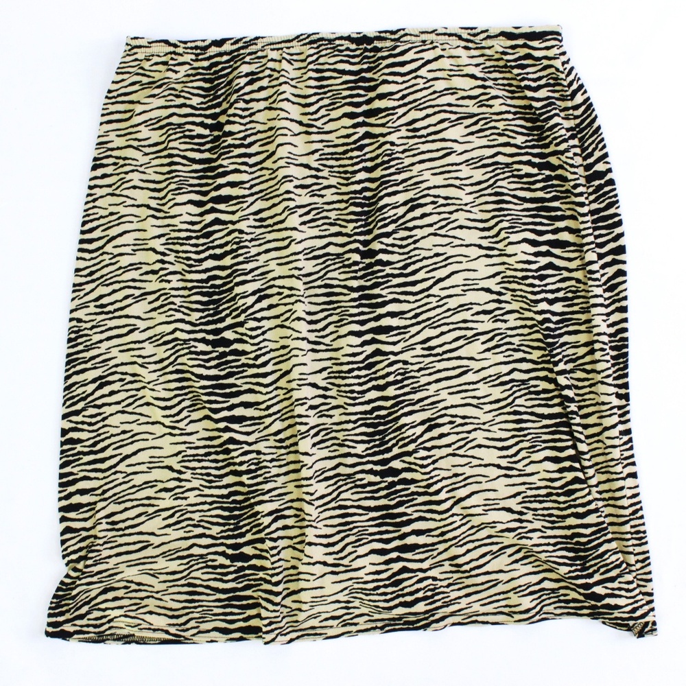 SOLD! - Amanda Lane Straight Skirt Animal Print Size 18