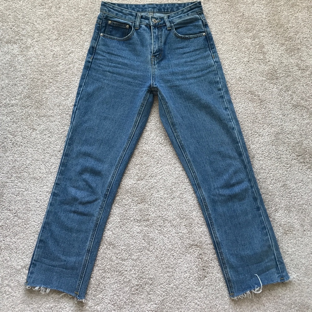 SOLD! High rise cropped jeans - Picture 4 of 8