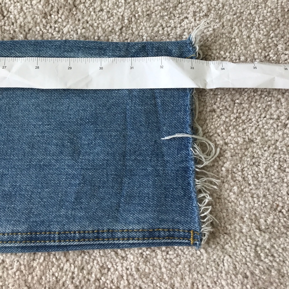 SOLD! High rise cropped jeans - Picture 7 of 8