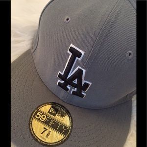 New LA fitted hat