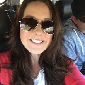 Meet your Posher, Marianne