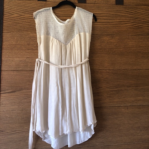 100% silk top - Picture 1 of 3