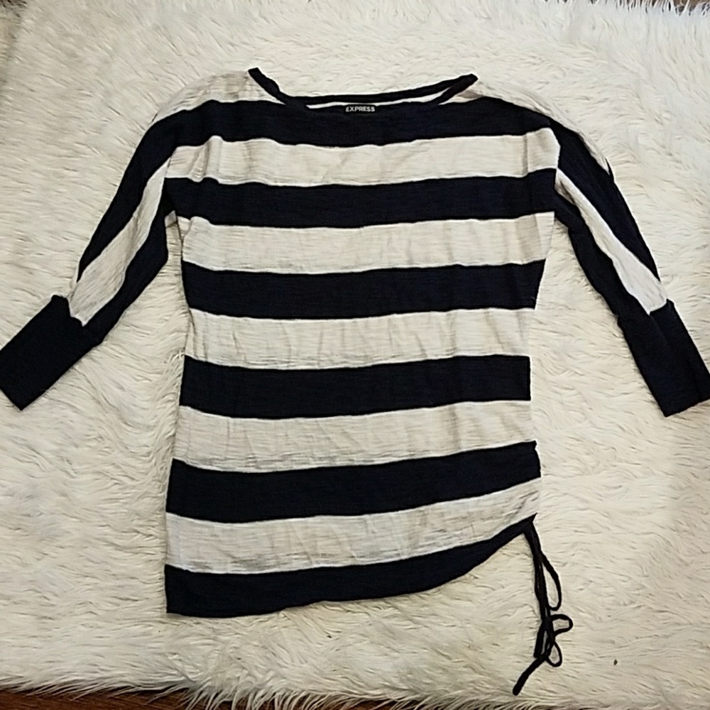 Express long sleeve with one side ruching
