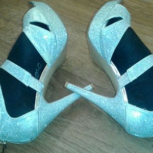 🚫SOLD ON MECARI🚫