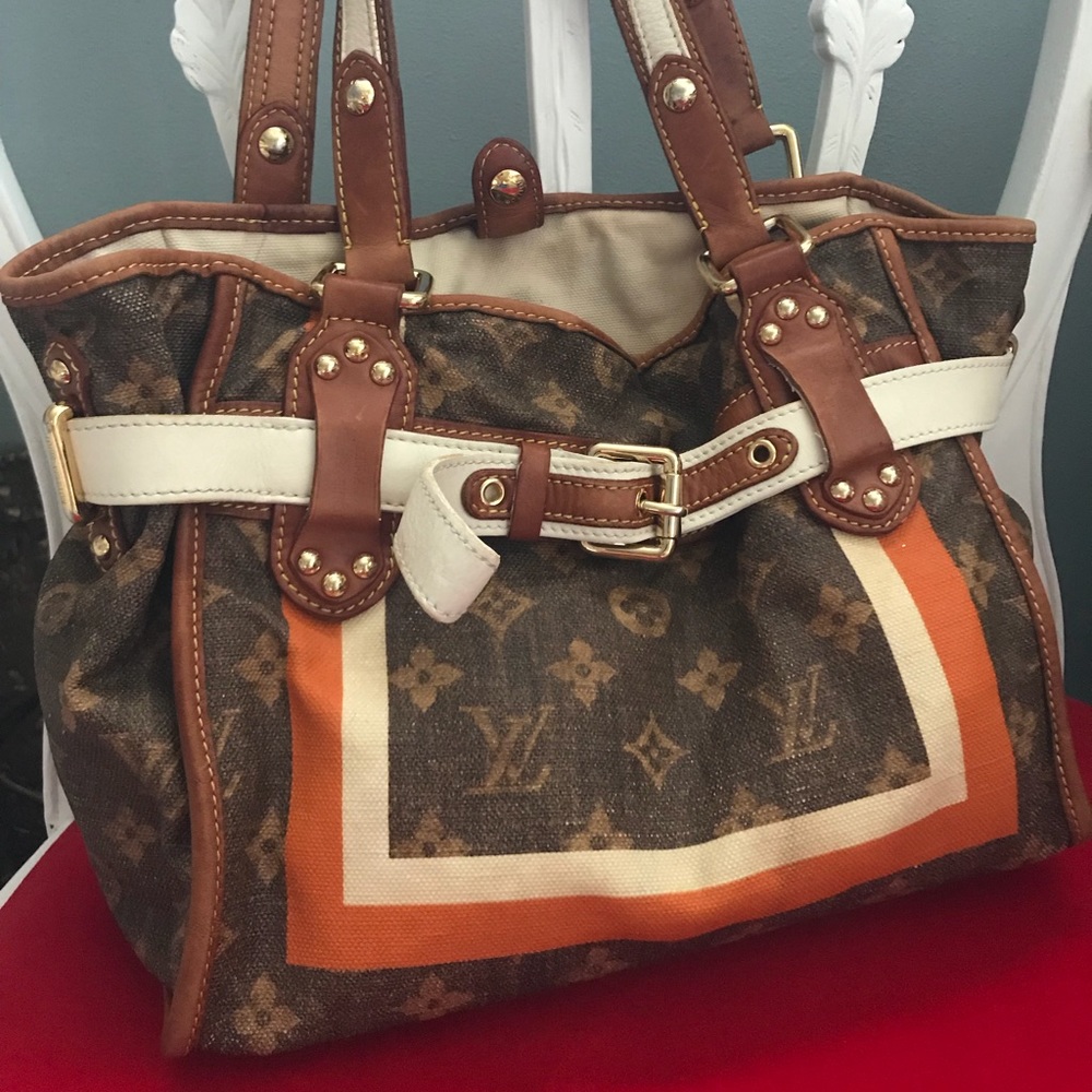 Louis Vuitton LIMITED