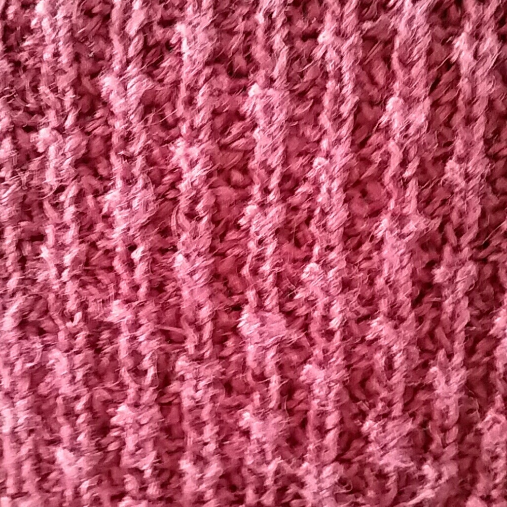 Womans burgundy sweater - Picture 3 of 3