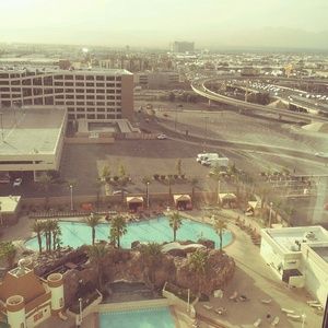 Meet your Posher, Alicia