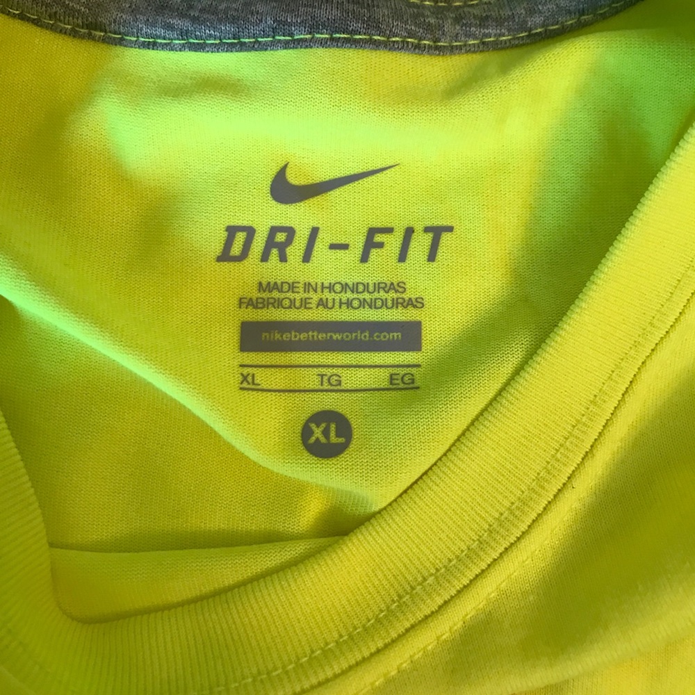 Nike Performance Top - Picture 3 of 5