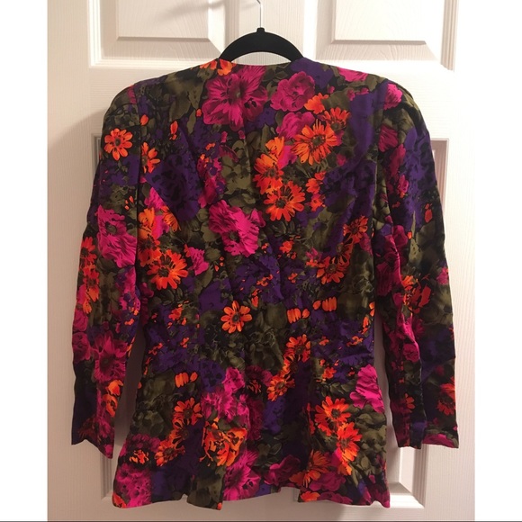 Vintage Floral Jacket by Liz Petites Inc. - Picture 3 of 3