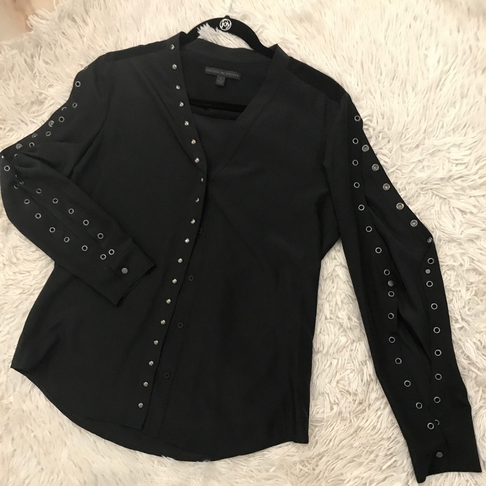 Chelsea & Walker Grommet Blouse 6