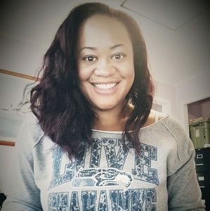 Meet your Posher, Dennica