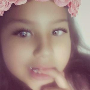 Meet your Posher, Dayana