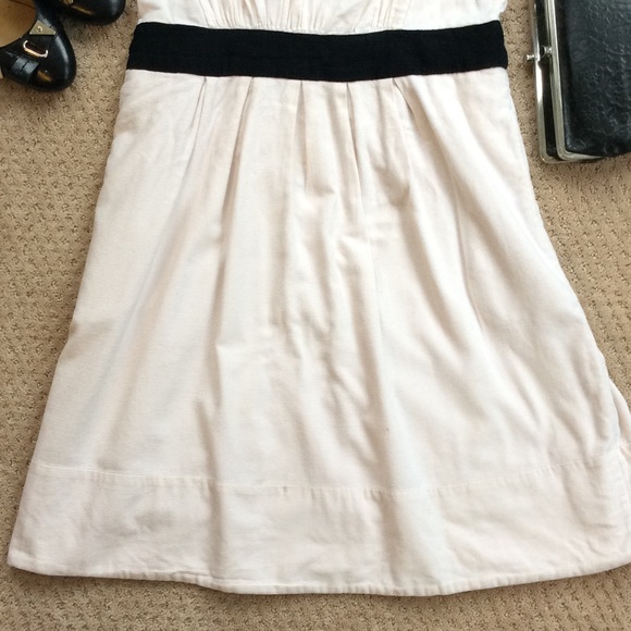 Leifnotes Open Air Theater Dress - Picture 4 of 8