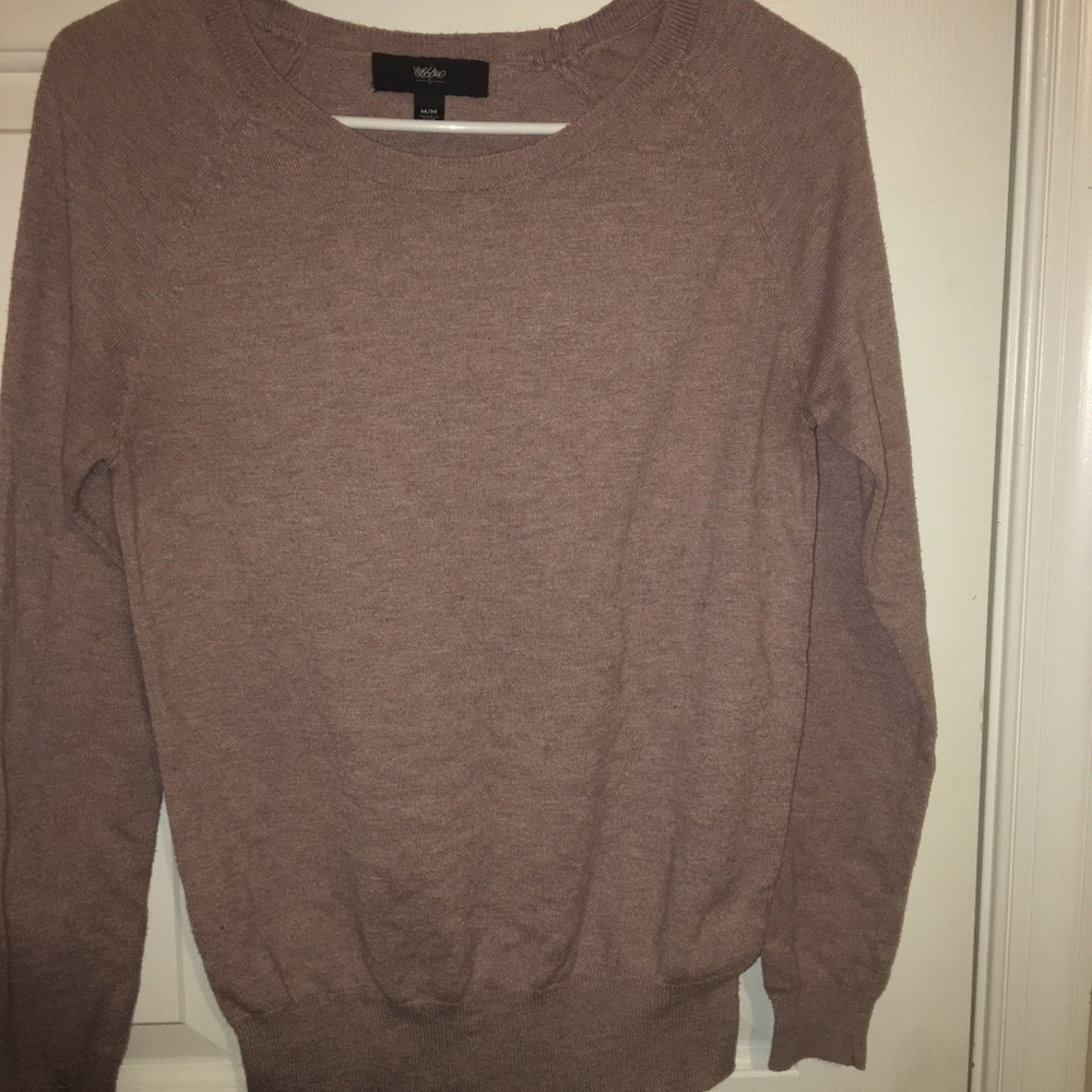 Pink pull over sweater