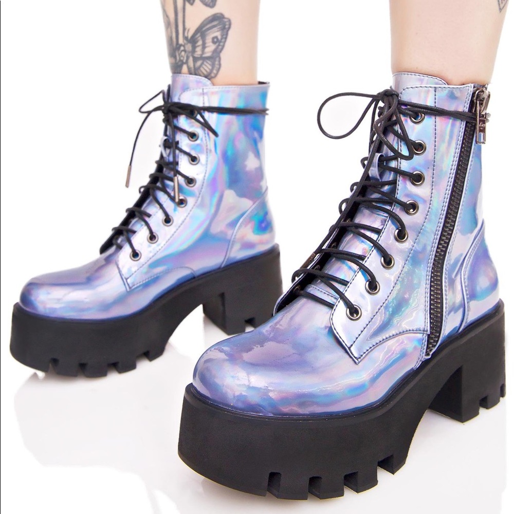 Current Mood Opalescent Hologram Odyssey Boots