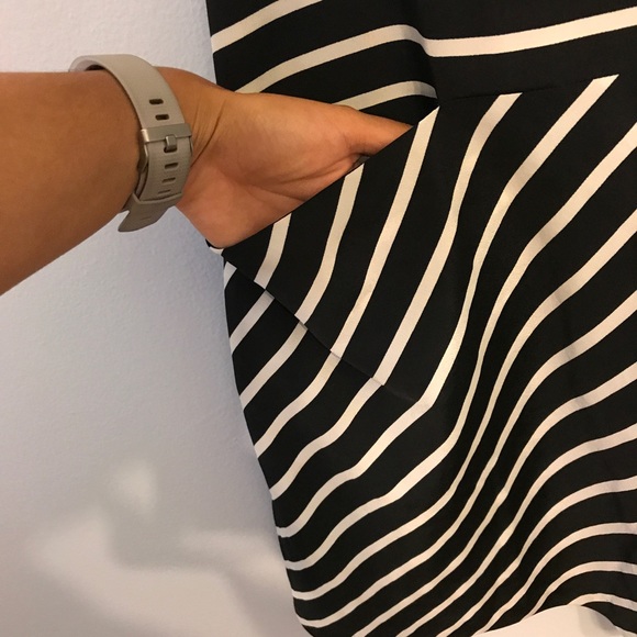Racerback black and white striped dress - Picture 4 of 6