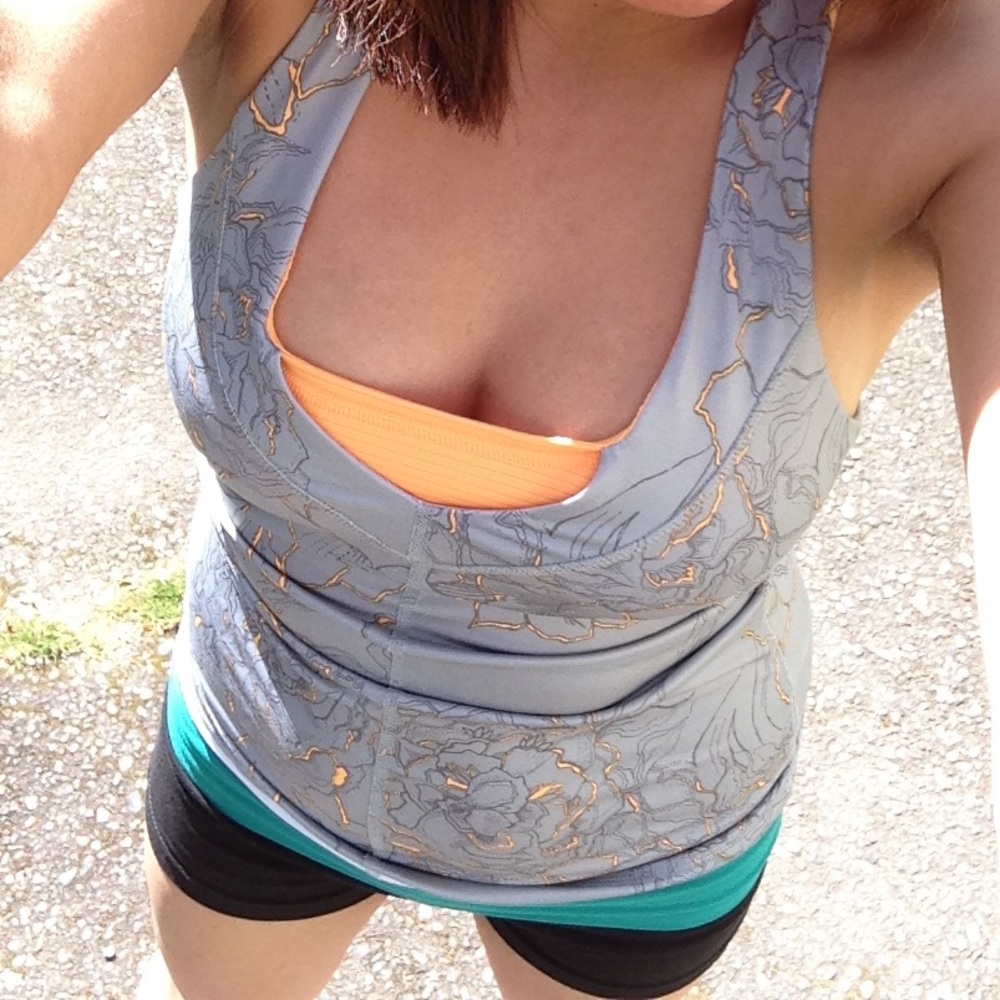 The Northface vaporwick work out tank!