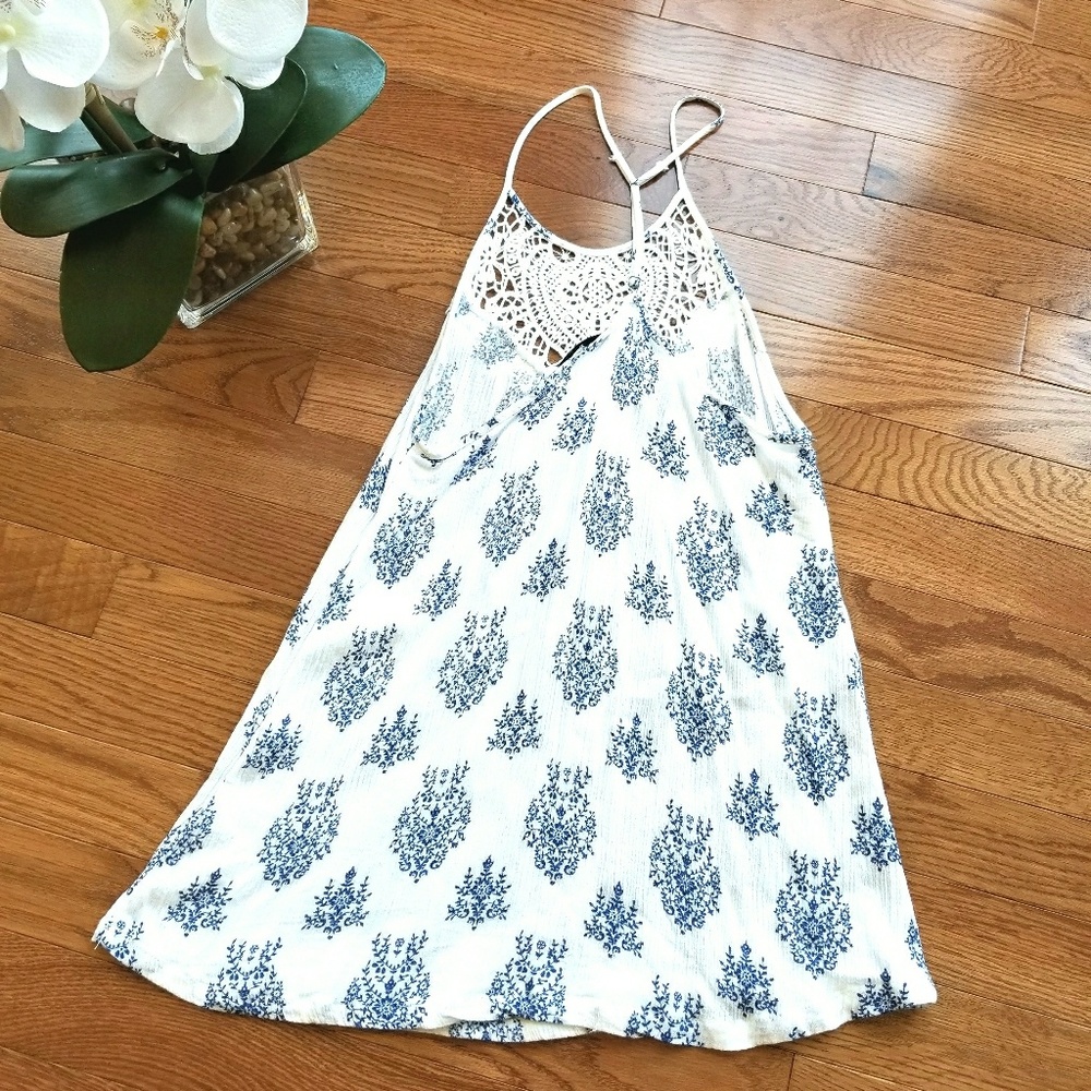 Crochet Top - Picture 3 of 3