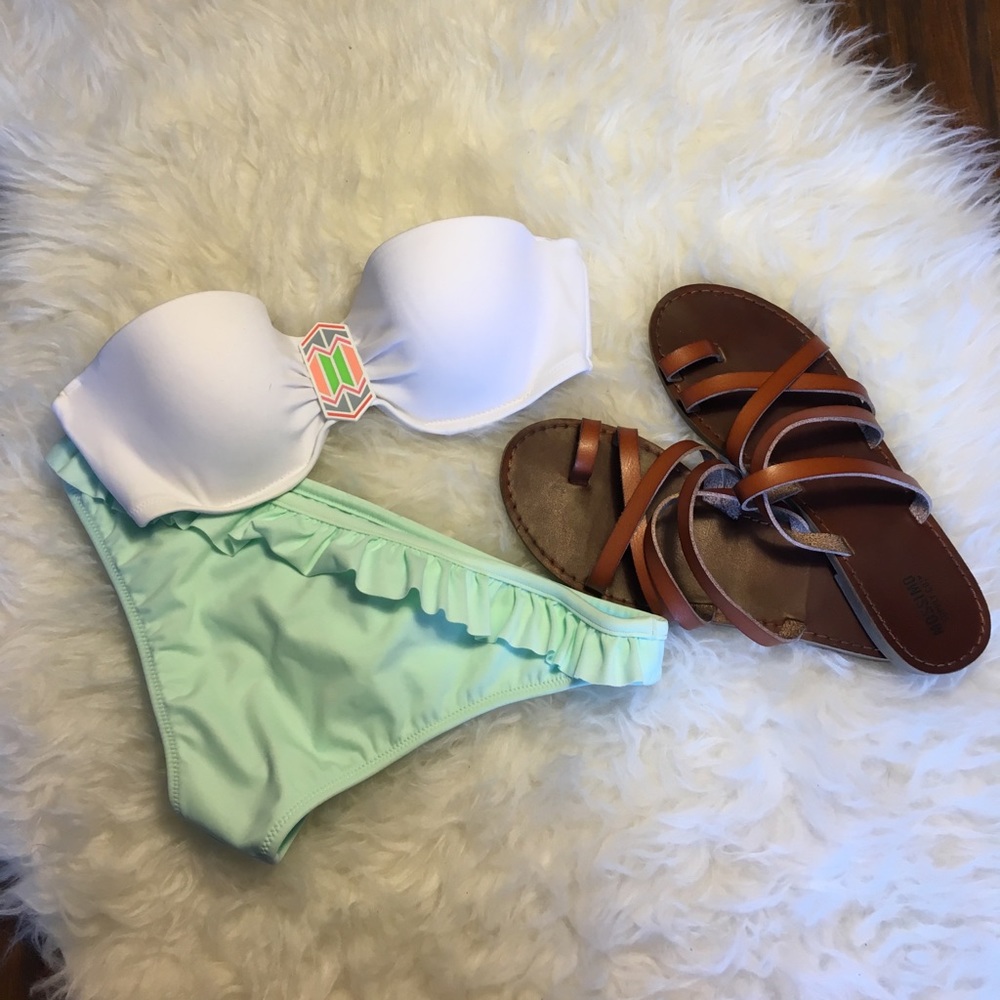 Victoria Secrete 32C bandeau swim bikini top