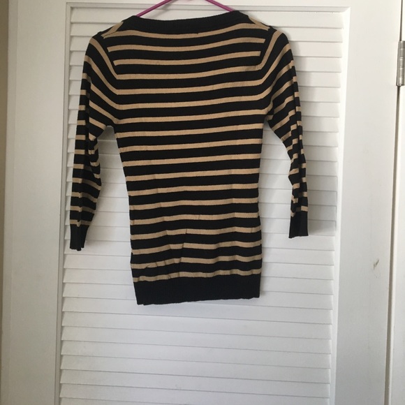 Black and Tan striped v neck sweater - Picture 3 of 3