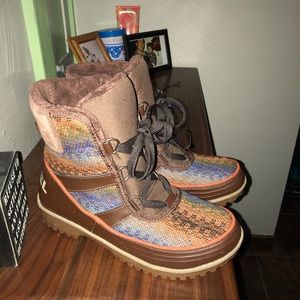 Sorel Tivoli winter boots, size 8.5