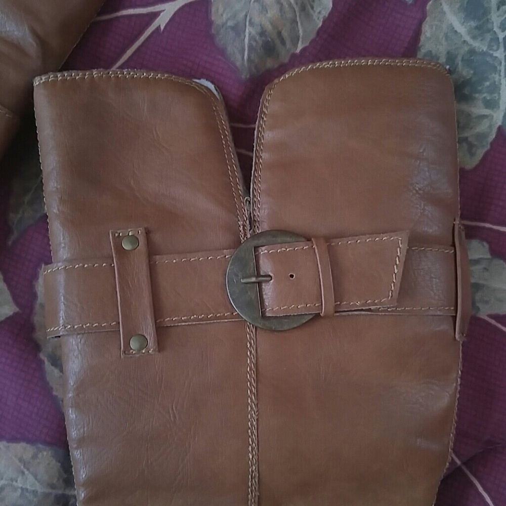 Jasmine Boots - Picture 4 of 5