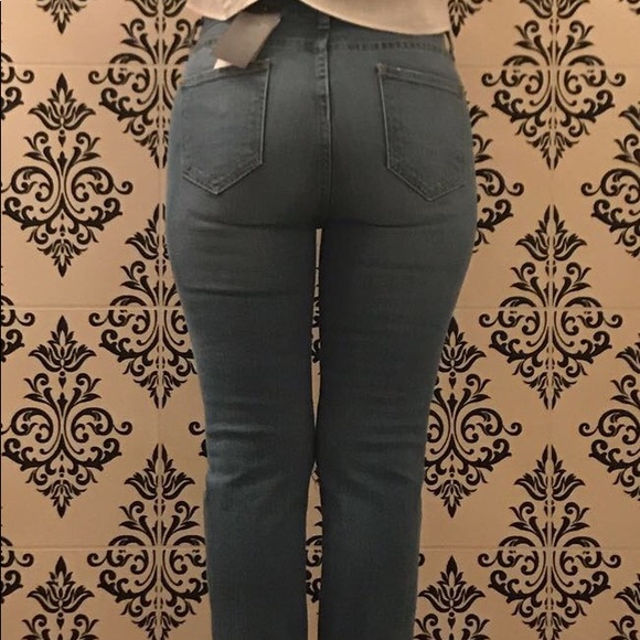 Bell Bottom Cutout Jeans 👖 - Picture 3 of 4