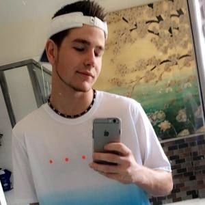 Meet your Posher, Cole