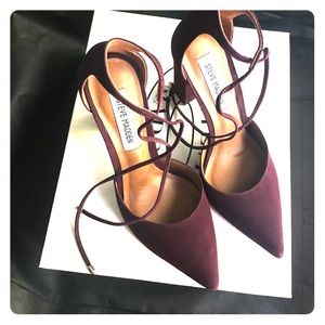 6.5 Steve Madden Pampered Burgundy Suede Nubuck