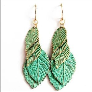 //Banny pink// Handmade printing leaf earrings