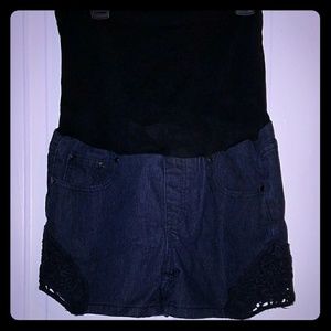 Gorgeous lace detail maternity shorts size XL