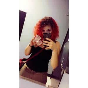 Meet your Posher, Dee