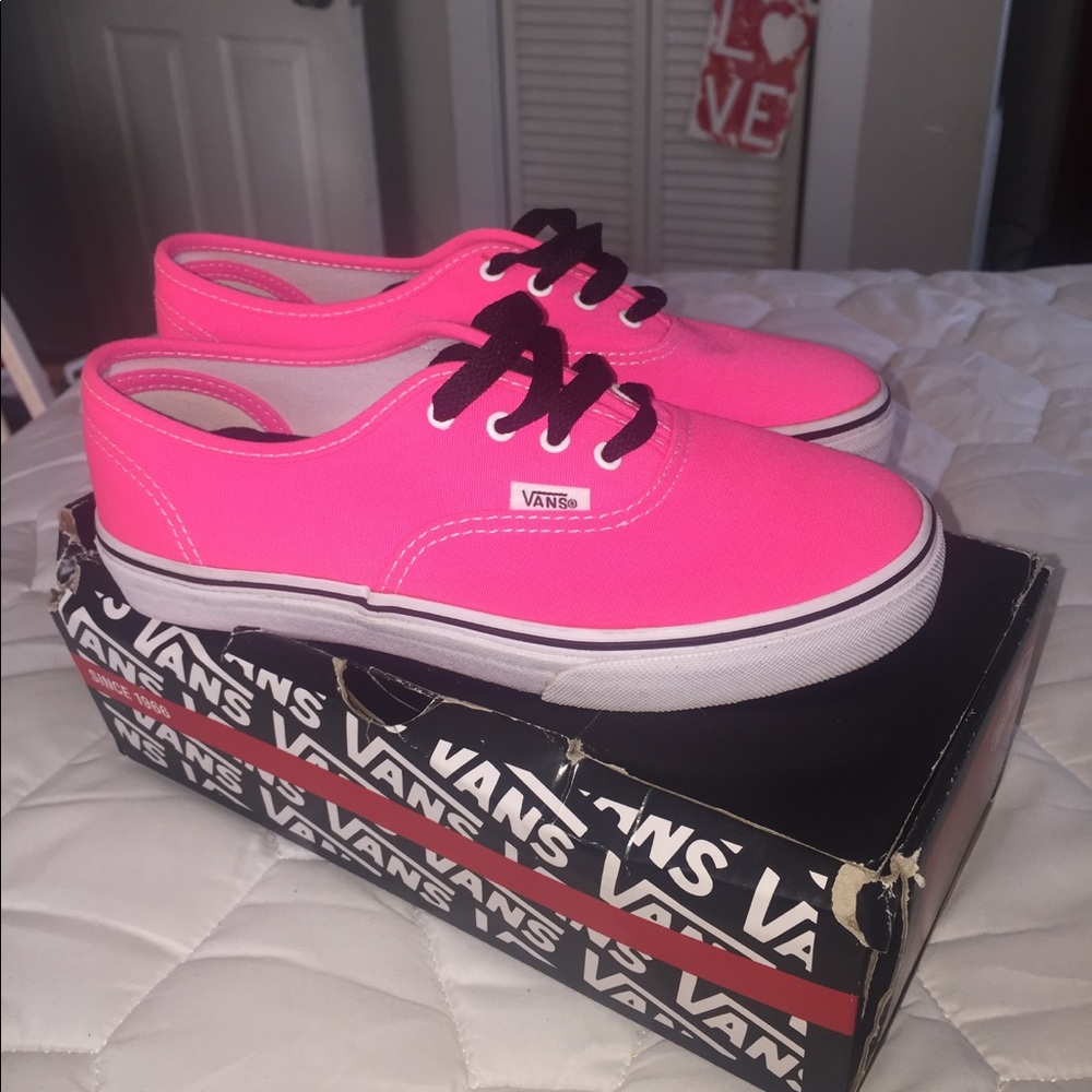 Authentic Kids Vans Neon Pink/True White Sneakers