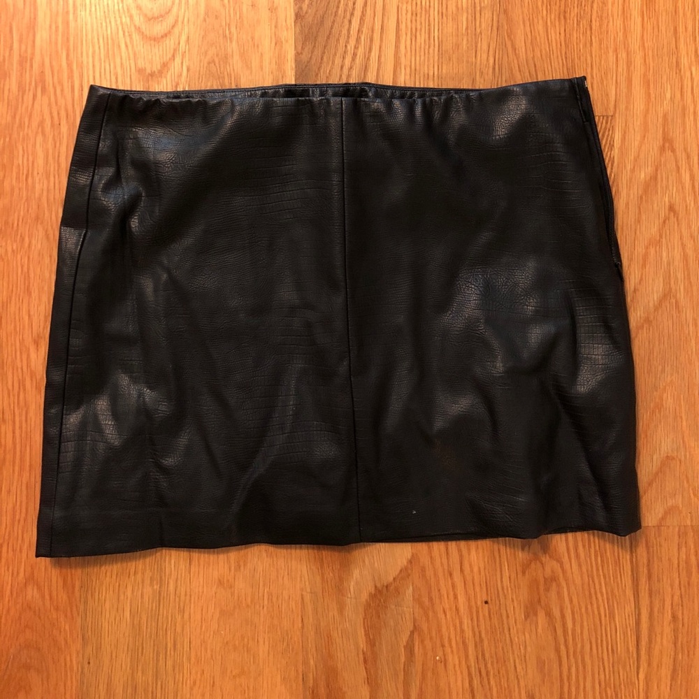 Zara black mini skirt