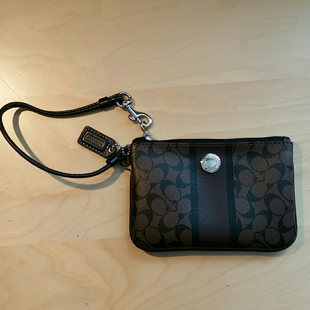 Coach wristlet brown