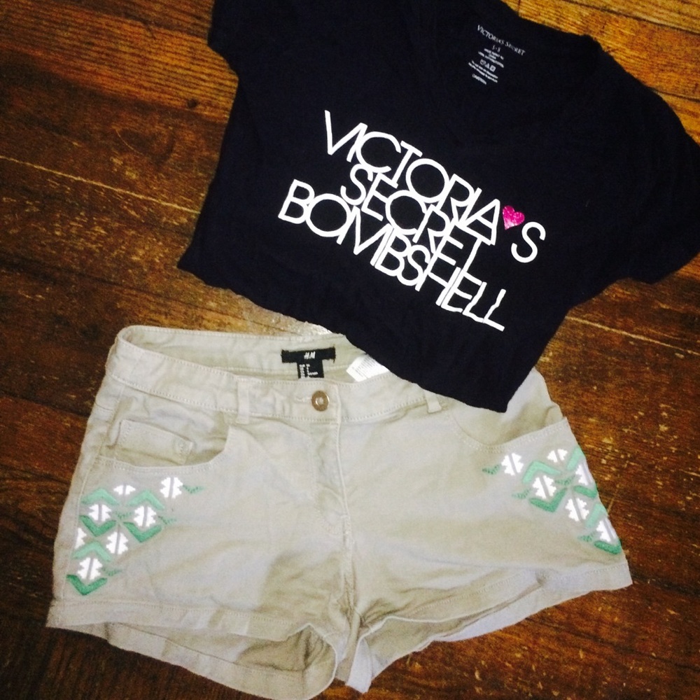H&M embroidered shorts