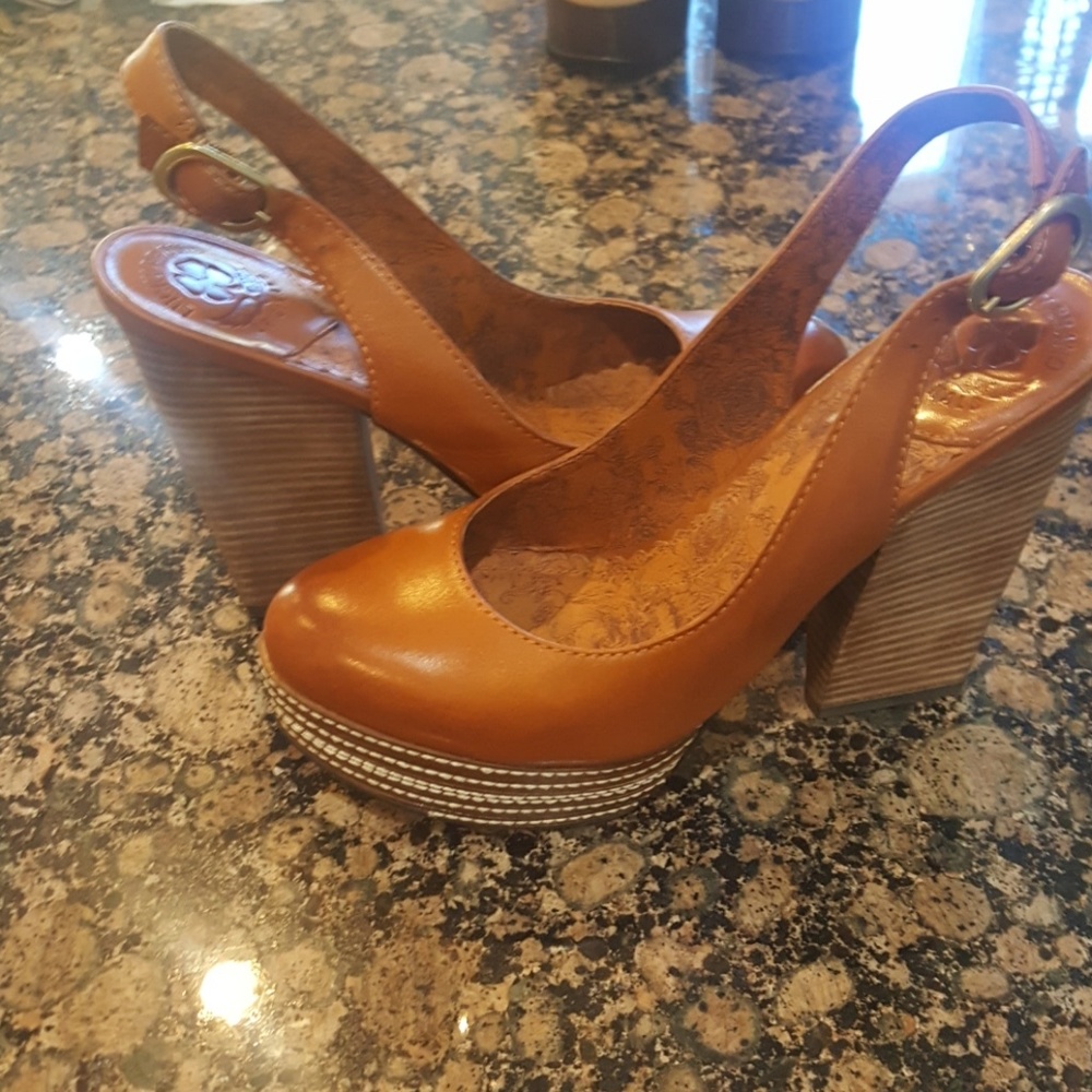 Genuine Leather upper platform heels