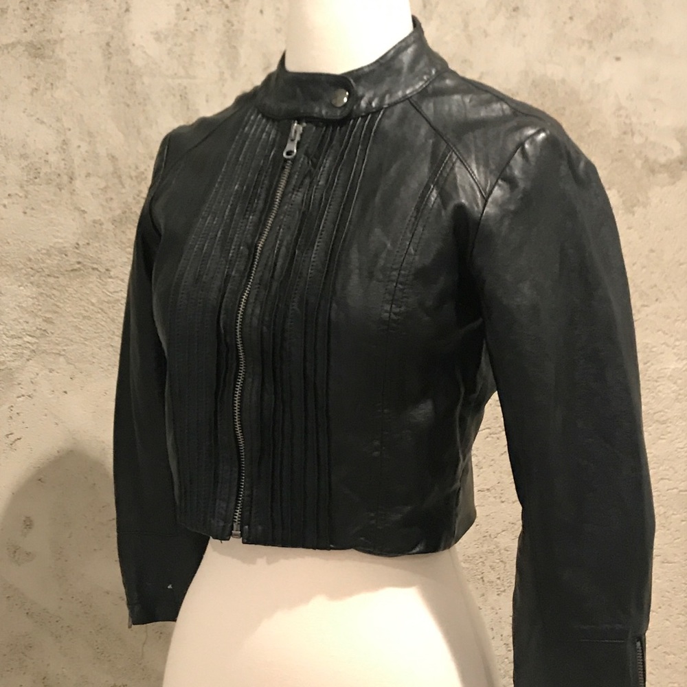 Back crop vegan leather jacket