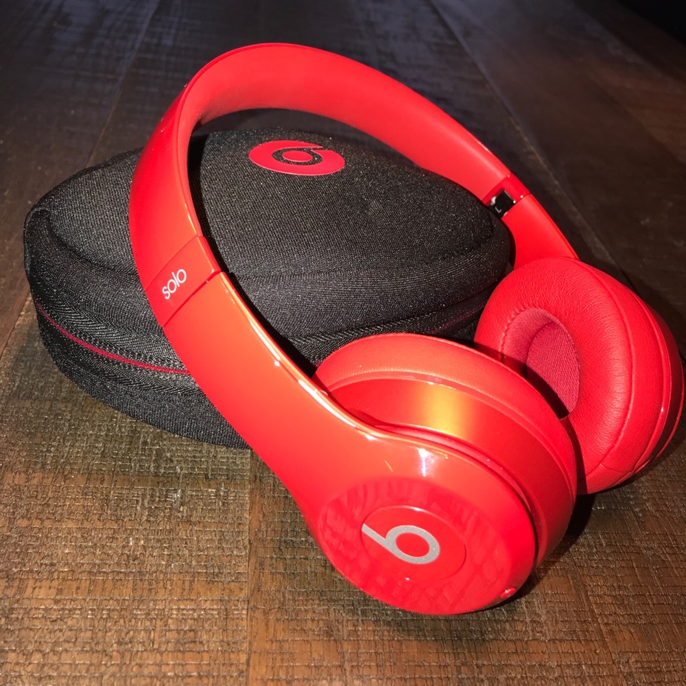 beats solo wireless headphones