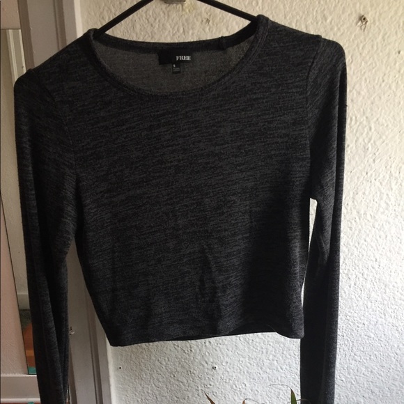 Wilfred free long sleeved crop top. - Picture 2 of 4