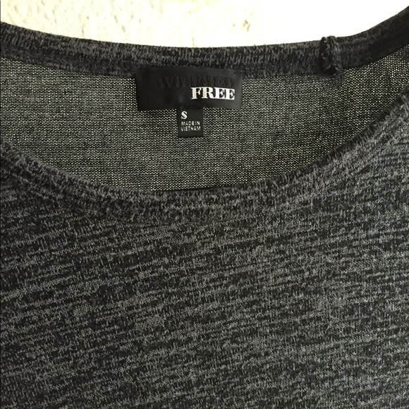 Wilfred free long sleeved crop top. - Picture 3 of 4