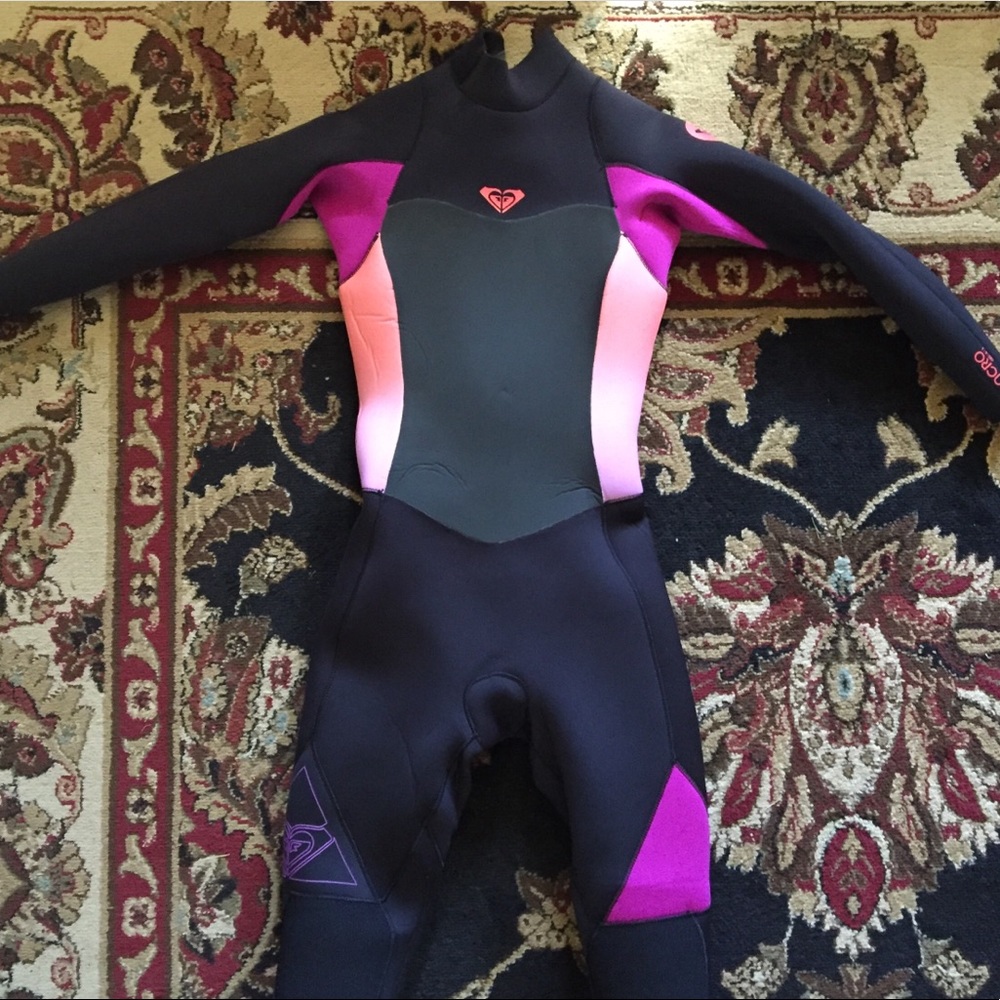 ROXY Synchro 4/3 wetsuit - worn once 💦