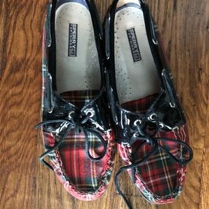 Plaid sperrys in red!