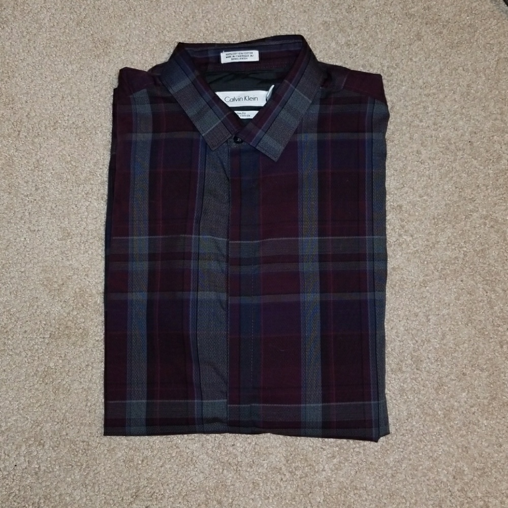 Calvin Klein slim fit Small button down