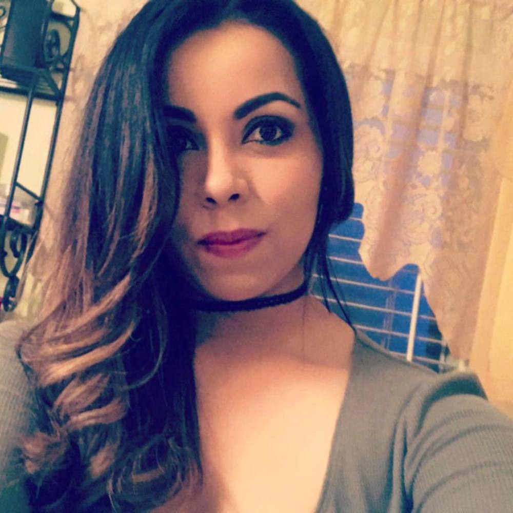 Meet your Posher, Delia